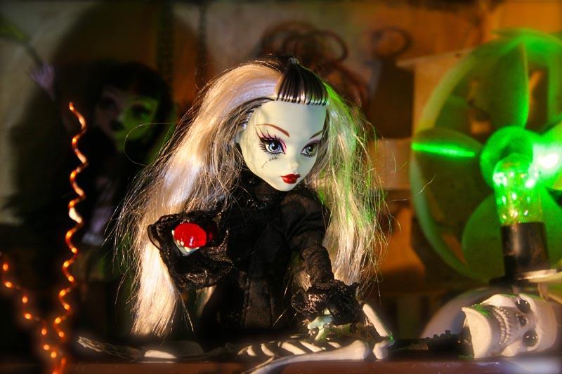 Monster Dolls Puzzle